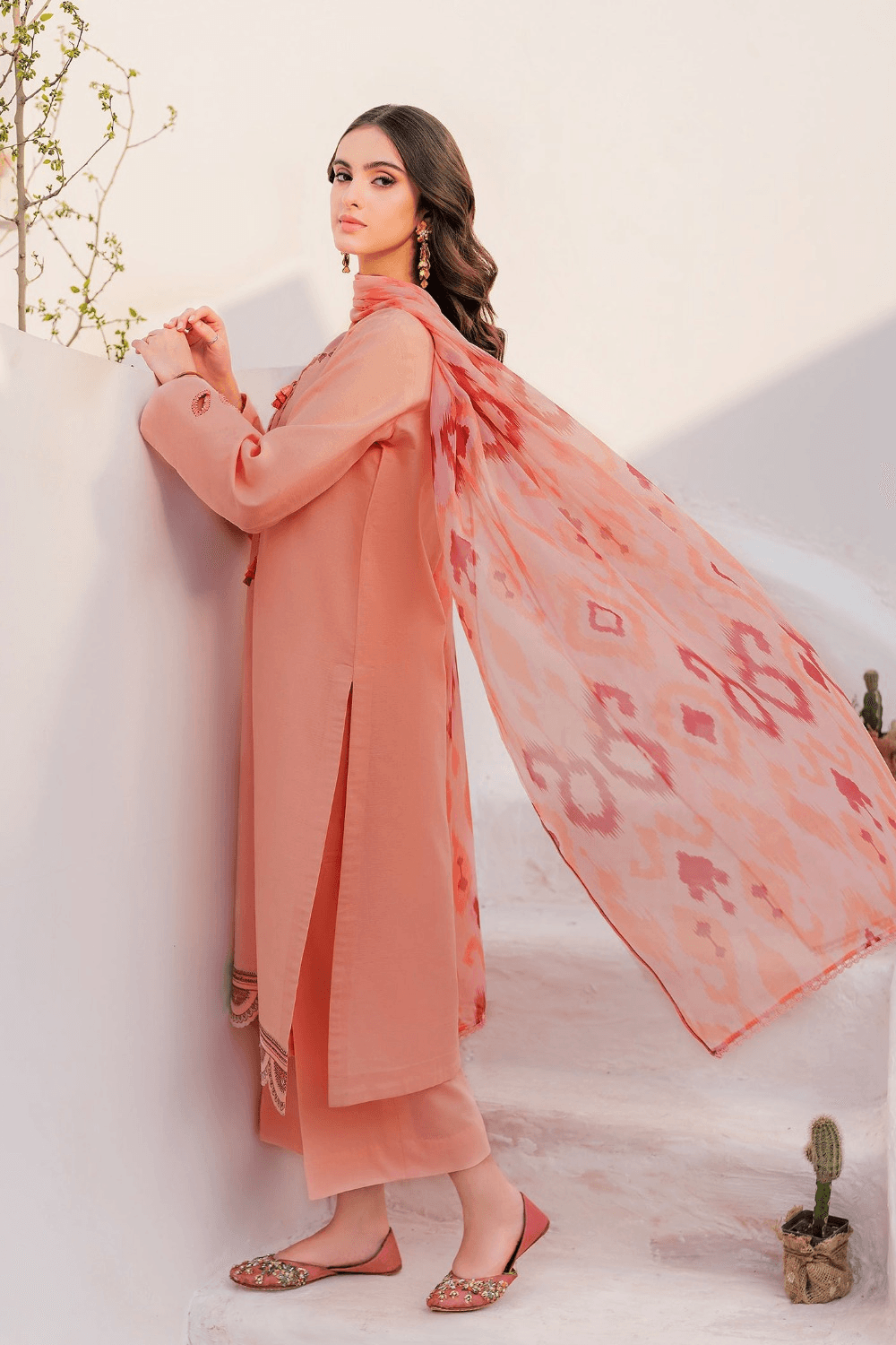 KIARA — 3pc on emb lawn with slab munar printed dubbta image 3