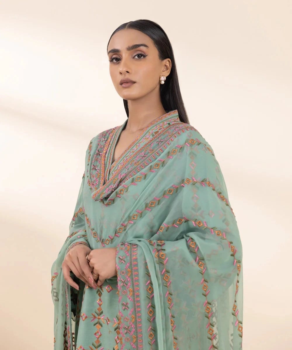 Sapphire — 3pc on emb Lawn with Chiffon Emb Dopatta image 2