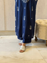 Emb lawn with plain trouser
