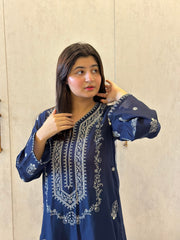Emb lawn with plain trouser
