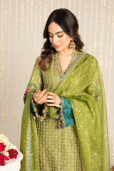 Maria b on emb Dhanak with heavy Emb Dhanak shawl
