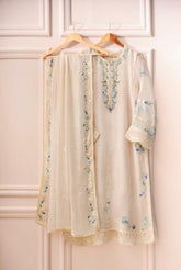 Agha noor — 3pc on Fine quality Organza dopatta Emb image 0