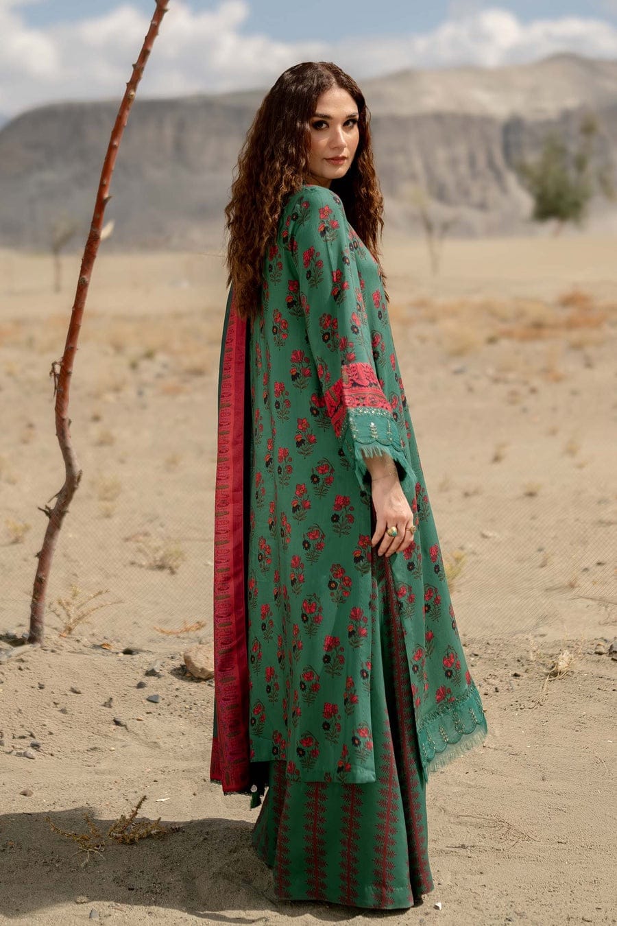 MAARIA.B — 3pc on Digital Lawn with Lawn 4 side printed Dopatta image 4