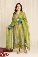 Maria b on emb Dhanak with heavy Emb Dhanak shawl