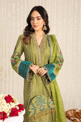 Maria b on emb Dhanak with heavy Emb Dhanak shawl