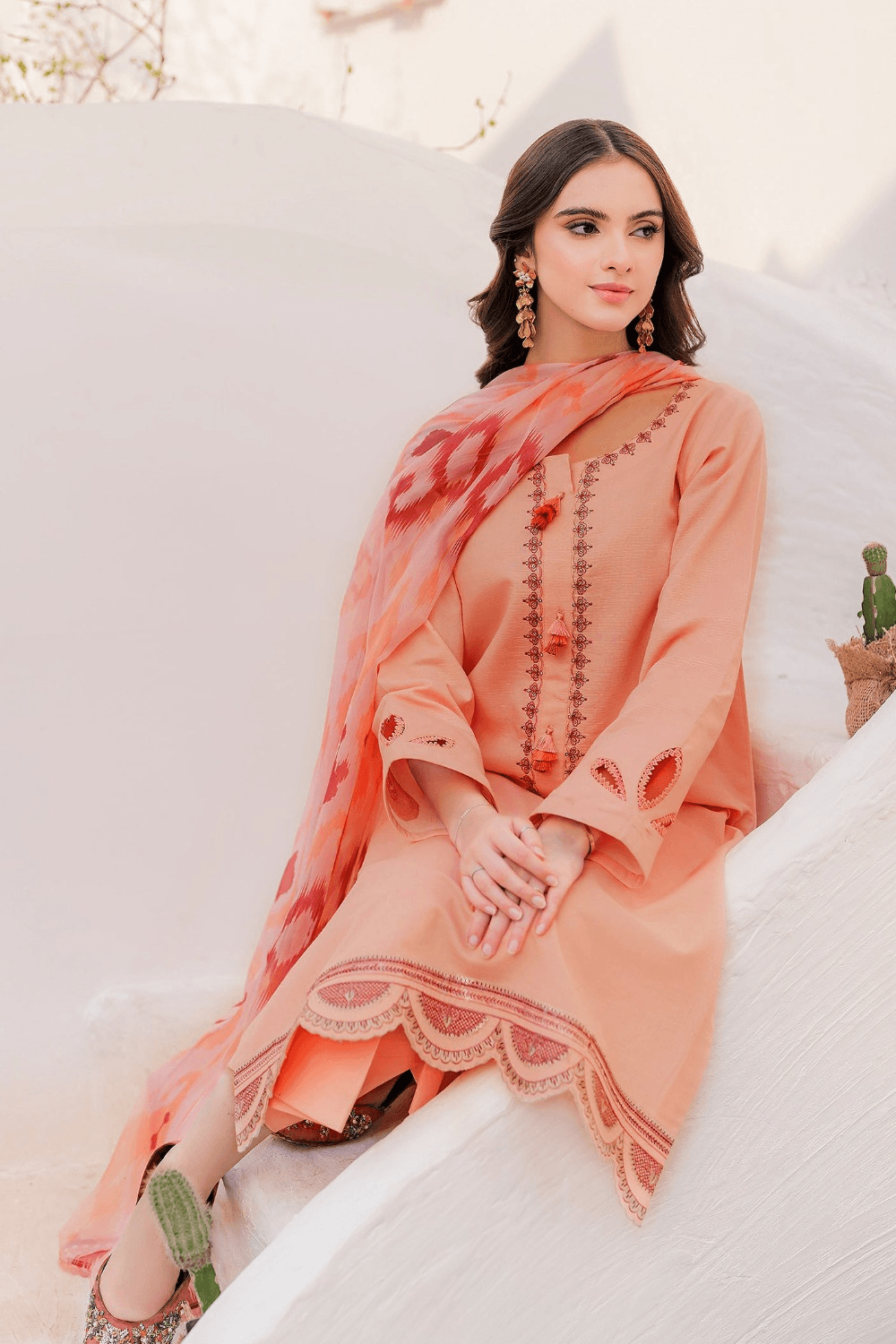 KIARA — 3pc on emb lawn with slab munar printed dubbta image 2